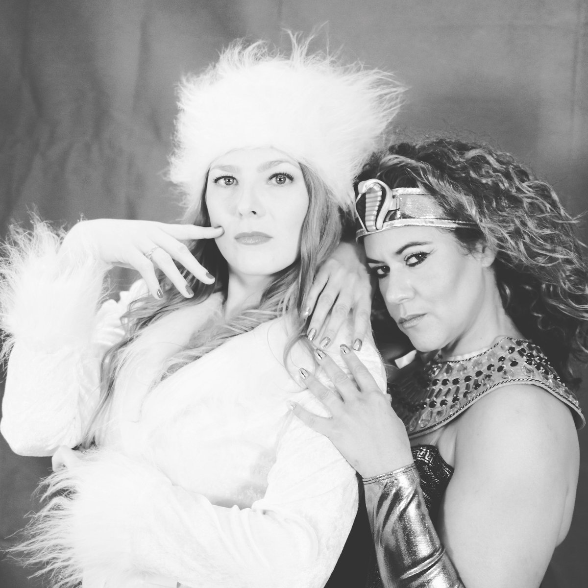 Had so much fun filming this one. Can’t wait for you all to see it. Holiday is over, now on to editing this beast. 🎞 #neagleandsamad