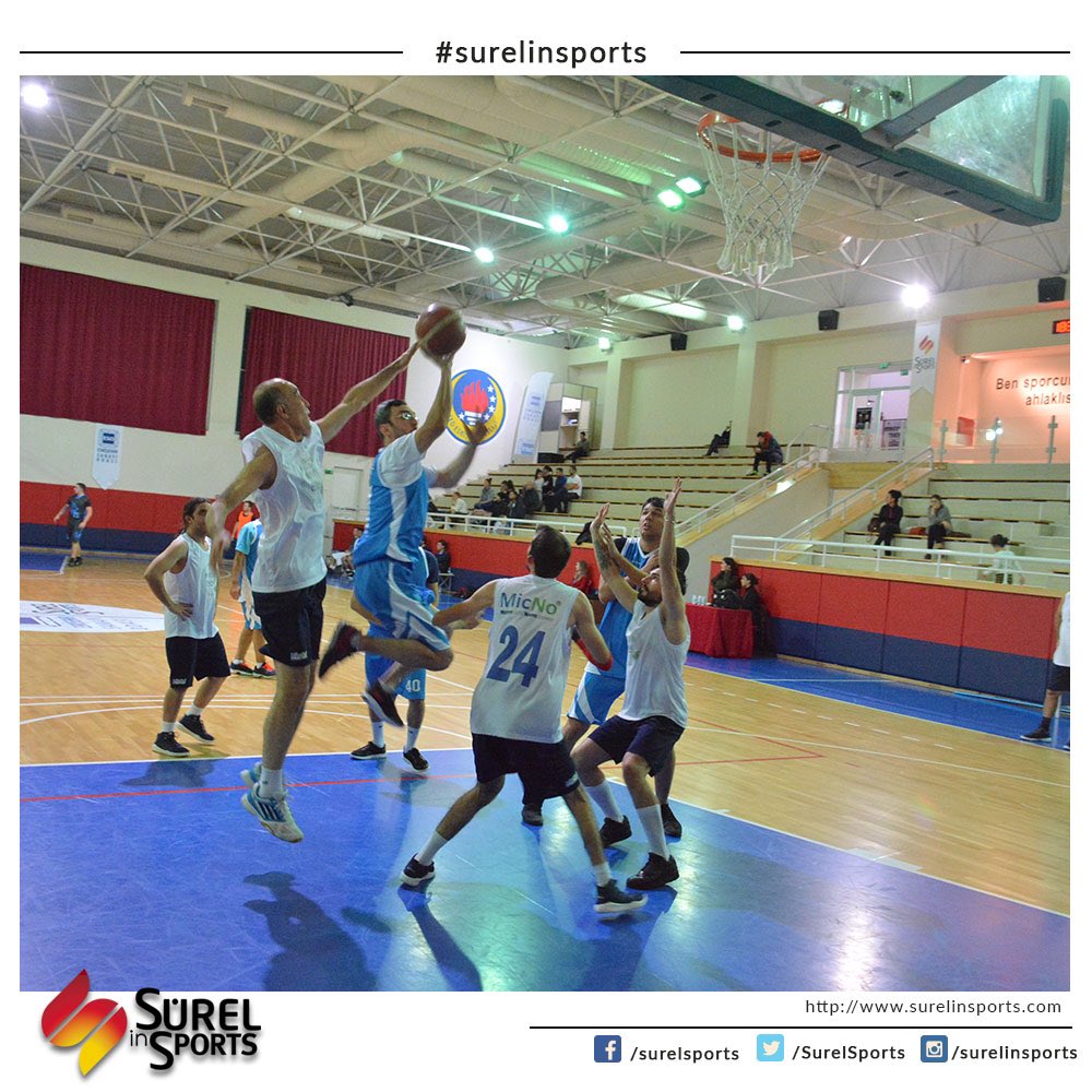 SurelSports's tweet photo. Eskişehir Sanayi Odası 50. Yıl Basketbol Turnuvası 8. gününü 5 Ocak’ta oynanan birbirinden çekişmeli maçlarla tamamladı.

#eso #eskisehirsanayiodasi #basketbol #turnuva #surelinsports #esohaber https://t.co/yUFKZ88JAf