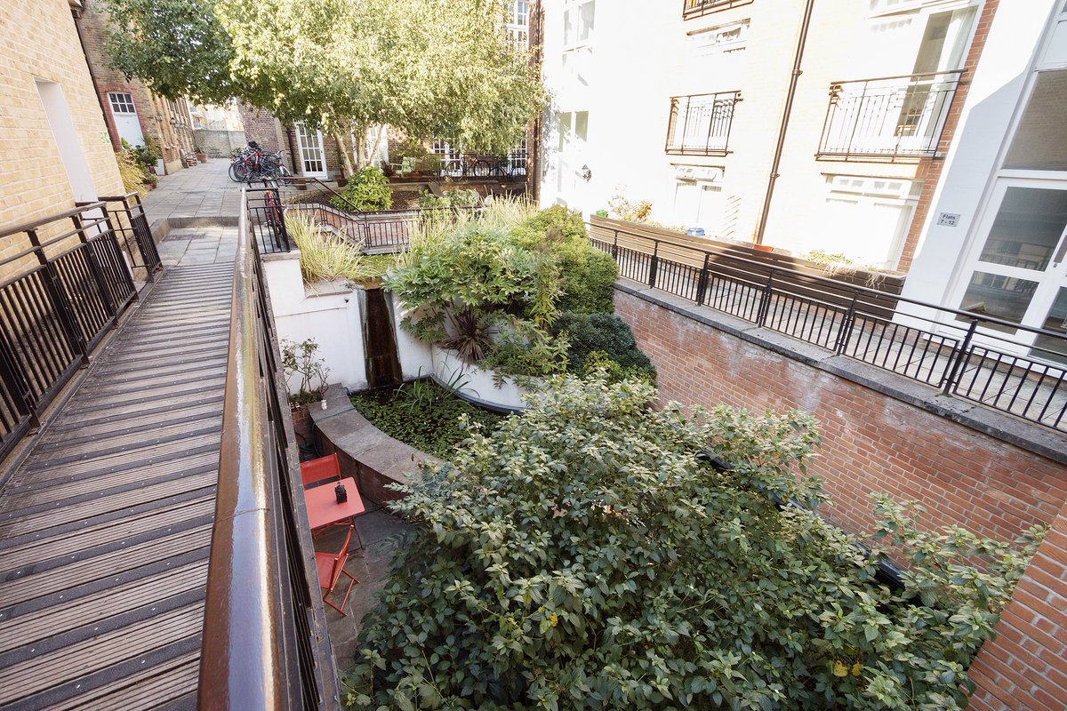 1 bedroom for sale in #Shoreditch set within a gated Victorian Bath House.
see link below for full details:
peachproperties.com/property-for-s…