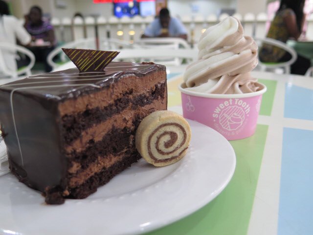 sweettoothconf's tweet photo. How excited are you about returning to work? 😀

We wish you great health &amp; speedy productivity.😁
We know it may not be always a smooth ride and we're here to make your Monday all the way better; with love, warmth and cake! 😇

Slay. Grow. Achieve! 💪🏽

#MondayMotivation #NewWeek https://t.co/nwHftuGUPZ
