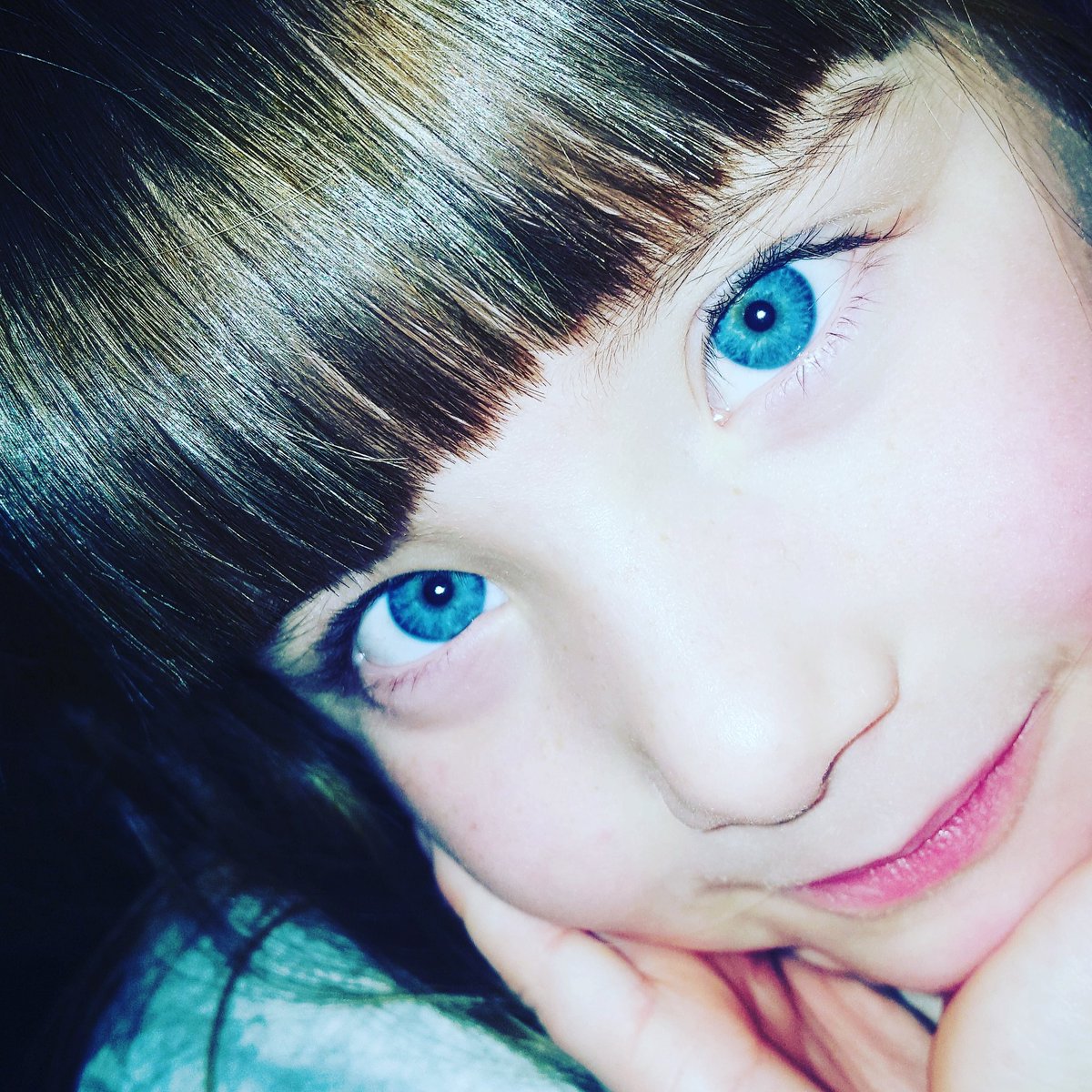 Digdeep77's tweet image. Eyes like the bluest ocean .... there lyes the secrets to the unknown... eyes like your mum , my truth will be shown.
#quote #truthtolife #TruthThatRocks #MiniMe #positivethinking #PositiveVibesOnly #positivemindset