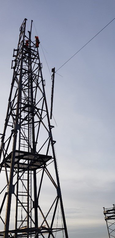 8point8Group's tweet photo. An 8point8 team in collaboration with Merlin Wireless &amp; Fibre Services recently completed the decommissioning of a 30m tower in a remote location with very challenging weather conditions. 
#towers#8point8#decommissioning#derrick#4x4#fibre #merlin 
https://t.co/GZmxfGrMJu https://t.co/E6cOfbOKCB