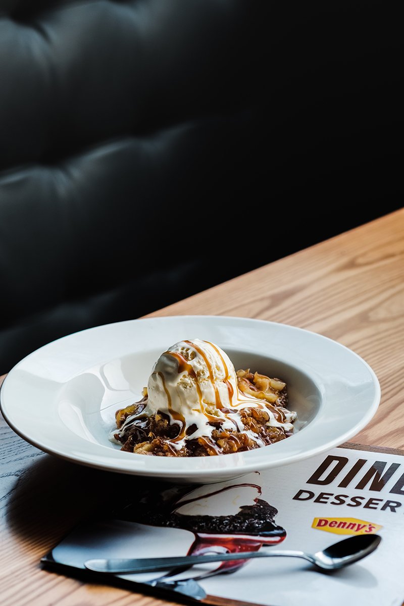Dennys_ME's tweet photo. Psst! Hey, it’ll be our little secret 😌
#dennysme #dennysmiddleast #dennys #dessert https://t.co/3mRhcp1qyZ
