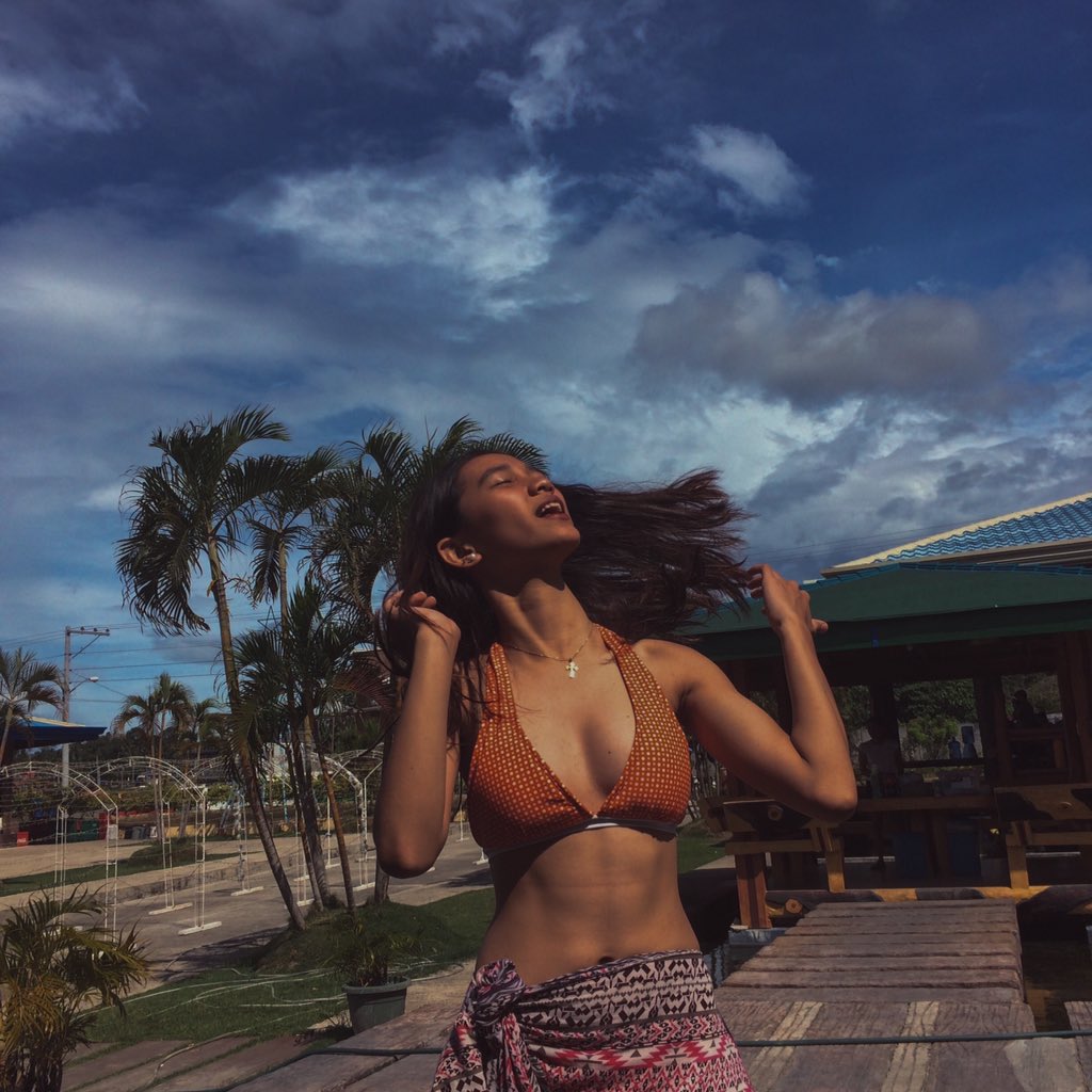__kneecole's tweet photo. ft. shaul na nahimong charchar na palda https://t.co/d9WXhGssMT