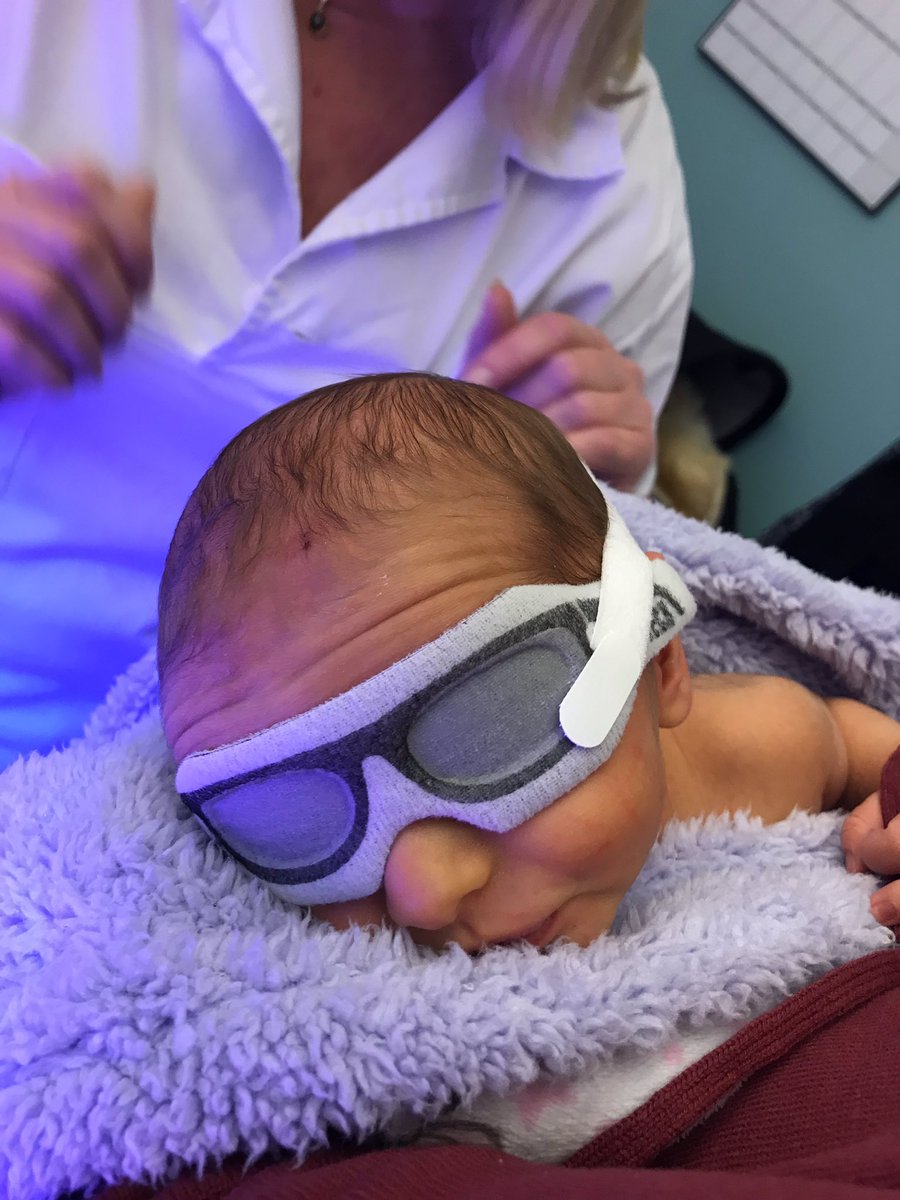HalilRadogoshi's tweet photo. 2018-12-26
Me: *watches #BirdBox *

2018-12-27
My daughter Frea is born. 
Me: https://t.co/3JXRZDtRU3