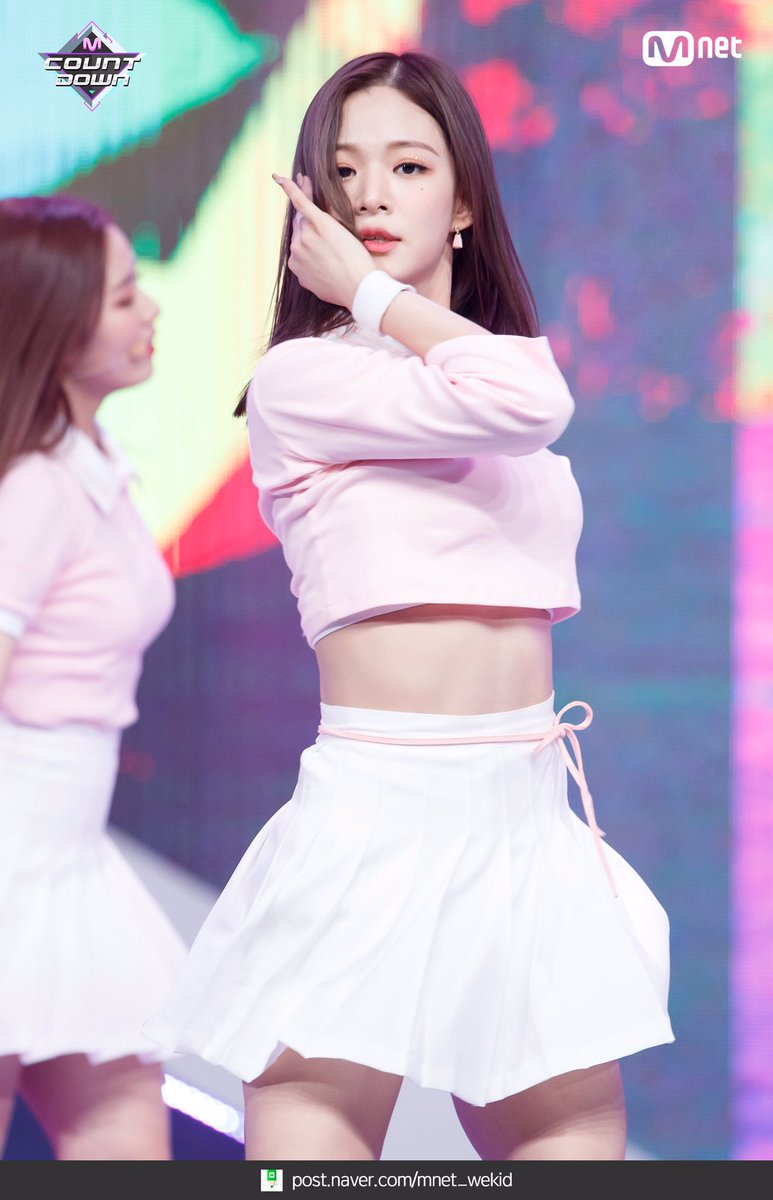 cyfromis's tweet photo. #이채영 #프로미스나인 #fromis_9 https://t.co/DnmVrmlGH1