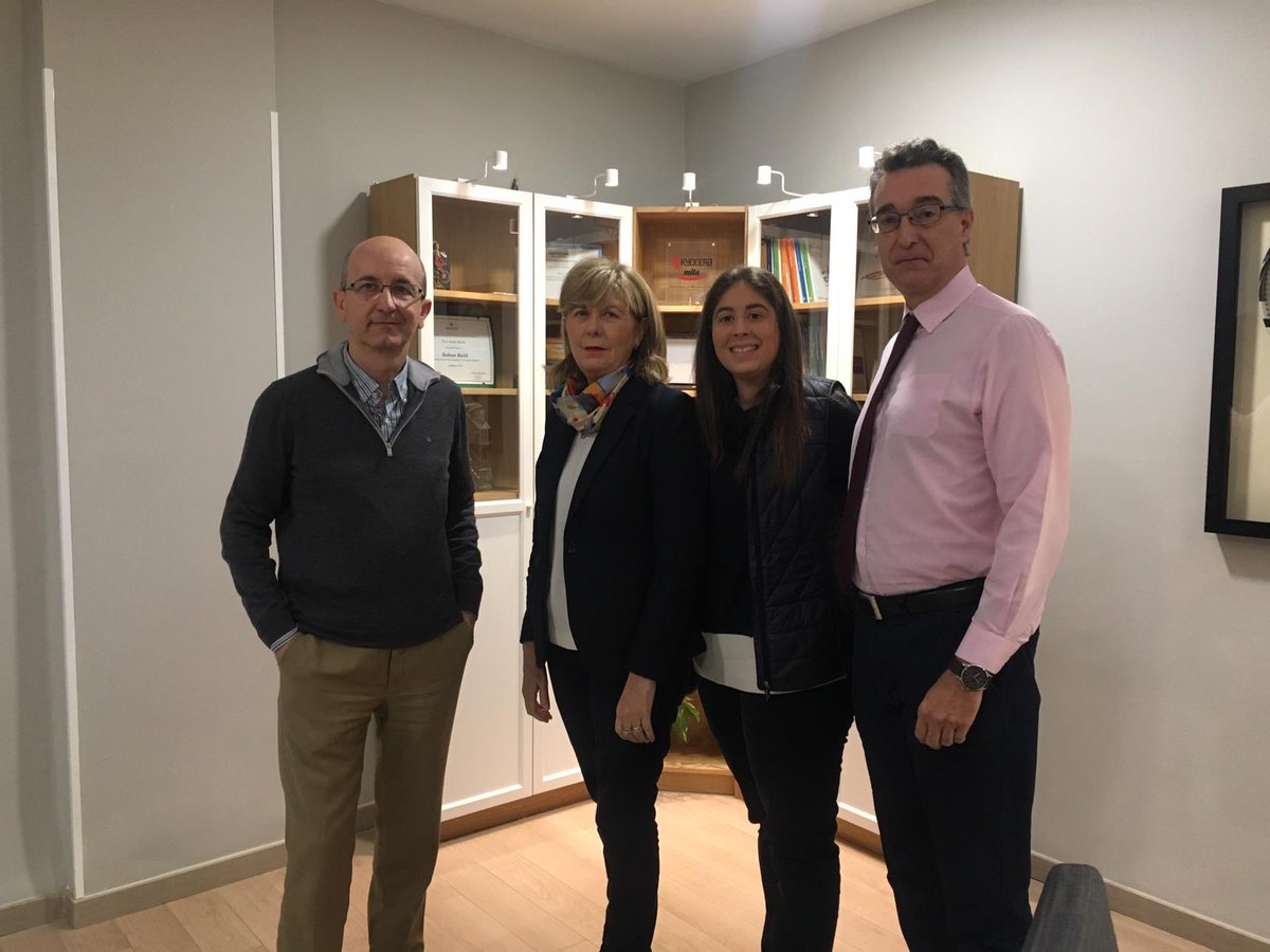 DiracTech's tweet photo. Nos reunimos con D. Joaquín Ballester,Presidente de @asivalco , polígono que cuenta con más de 500 empresas y donde contamos con sus instalaciones para entablar colaboraciones entre empresas
#networking #valencia #negocio #tecnologia #informatica #telecomunicaciones https://t.co/vAOARaRrvp