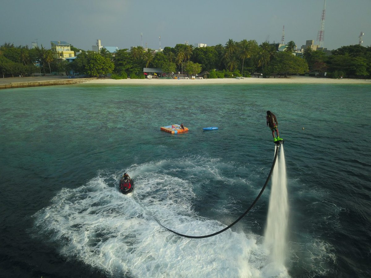 FlyboarderI's tweet photo. Just learning some crazy #flyboard trick 😎🙏🇲🇻 https://t.co/WTriyLusEQ