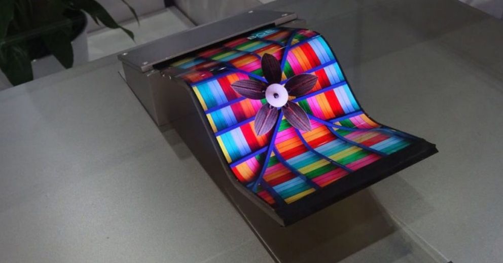 gadgetbytenepal's tweet image. We're one step closer to seeing an improved display for foldable smartphones.
buff.ly/2FbZhsv
#boe #FoldableDisplay