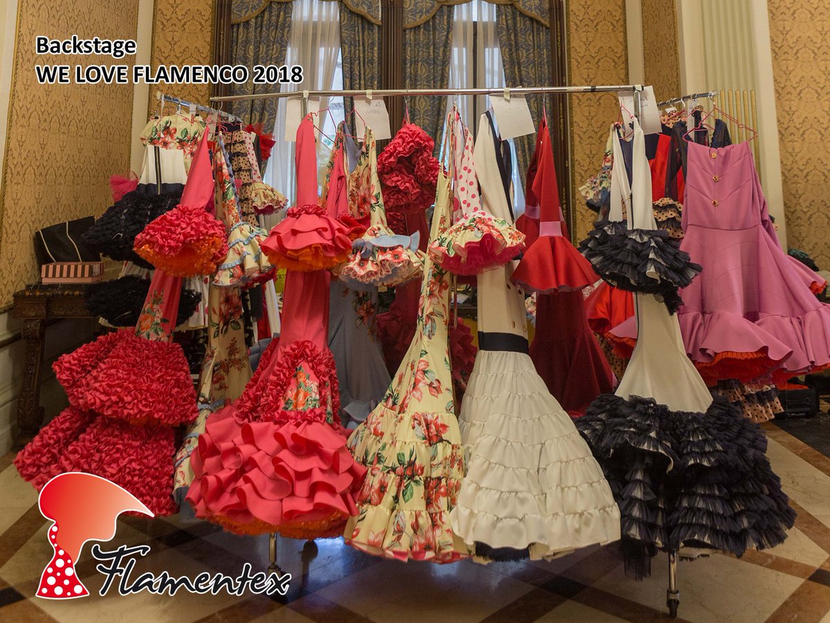 Flamentex's tweet photo. Nos encantan los momentos antes de los desfiles #flamentexbackstage @GO_eventos @WeLoveFlamenco
#flamenco #flamenca #volantes #pasarela #flamenca19 #feria #trajesgitana #trajesdeflamenca #tendenciasflamencas https://t.co/lODf3BdQQp