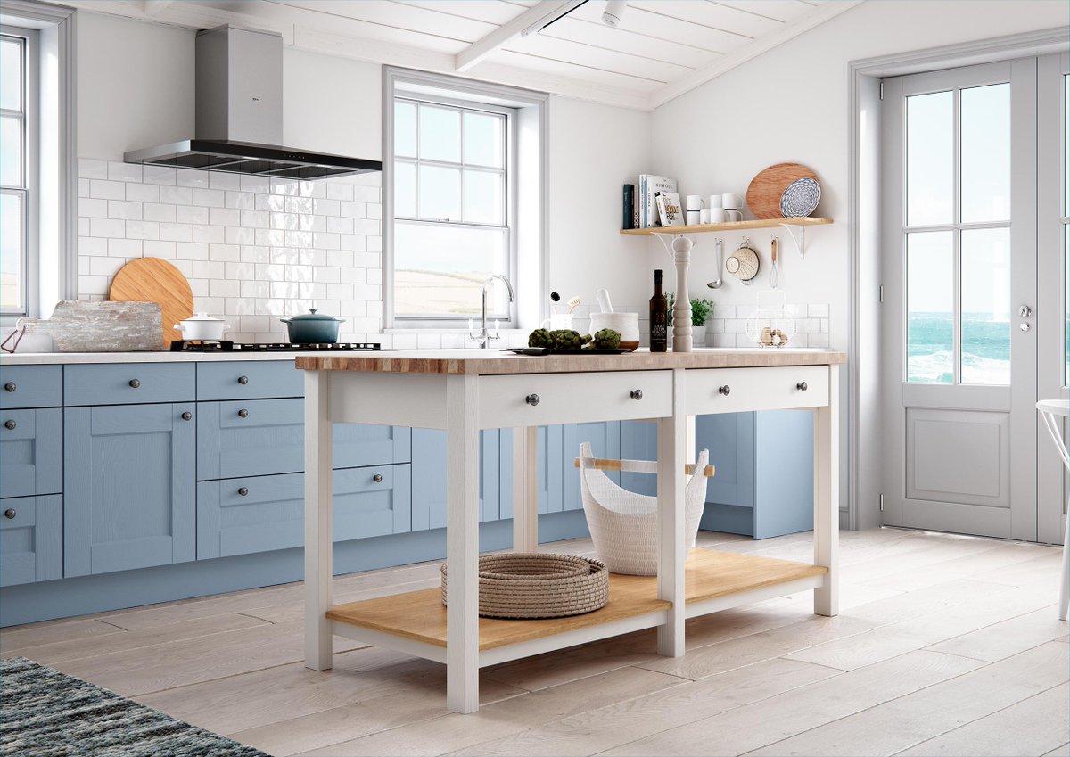 Masterclasskitc's tweet image. Our free standing prep island is the perfect option for smaller kitchens. Pictured here in Scots Grey