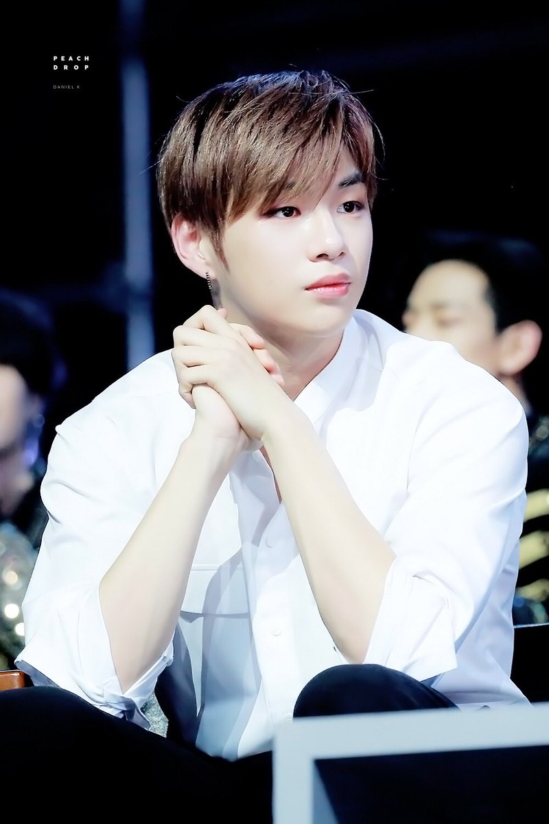 peachdrop1210's tweet photo. 다니엘 얼굴이 하버드 🤗

#강다니엘 #KangDaniel https://t.co/JuvvEyTwgR