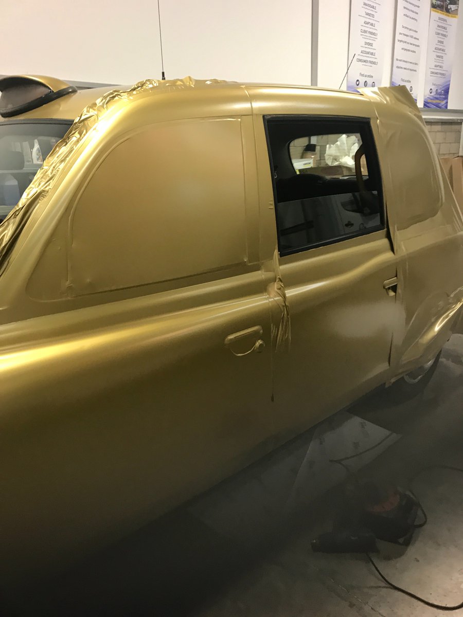 TeamHugeMedia's tweet photo. Still wrapping here at Huge Media Towers, a lot of things that glitter can be GOLD. These taxis will look amazing when complete, keep your 👀 peeled! #ukwide #uktaxiadvertising #taxiadvertisingworks #OOH #vehiclewrap #vinylwrap #digitalwrap #taxiadvertising #iconicbrand https://t.co/Fo7ZNd674z