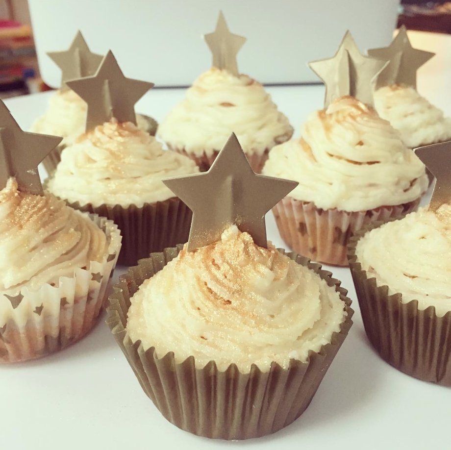 absolute_hello's tweet image. Starting the day with glittery star cupcakes as it’s our 4th Birthday!! What an amazing four years it’s been, meeting and working with some of the greatest people. #4yearsinbusiness #newcastlegateshead #brand #design #lovewhatyoudo #smallbusinesslove