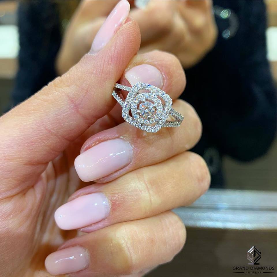 DiamondsGrand's tweet photo. If you find someone you love in your life, then hang on to that 💎 Double diamond halo with a split shank... #GrandDiamond #GrandExcellence | 💎 https://t.co/j4fKnmWBIw