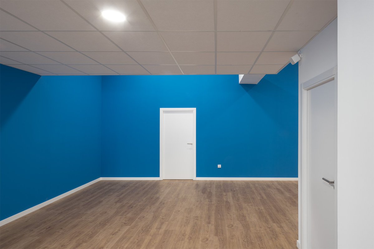 GrupoFinsa's tweet photo. ☑️Resistente
☑️Duradero
☑️Fácil mantenimiento
El #suelo laminado #FINFloor se adapta perfectamente a las exigencias de una instalación de alto uso como el nuevo gimnasio @LOrangeBleueFR en #Valencia. Te enseñamos el proyecto en https://t.co/s6TfutAmSQ https://t.co/iRahEhPPeU