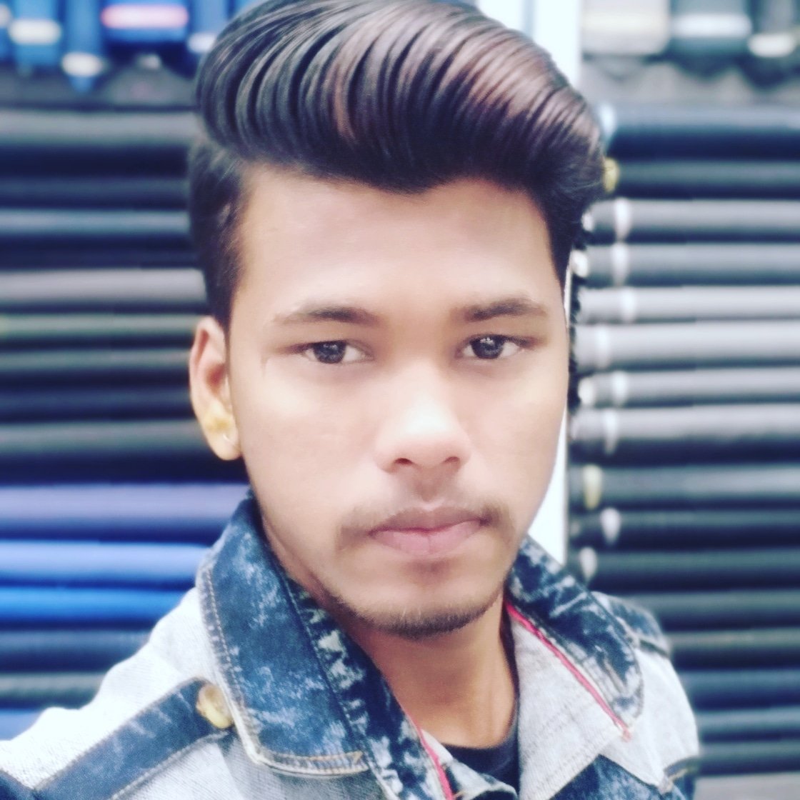 नमस्कार दोस्तों को And good morning