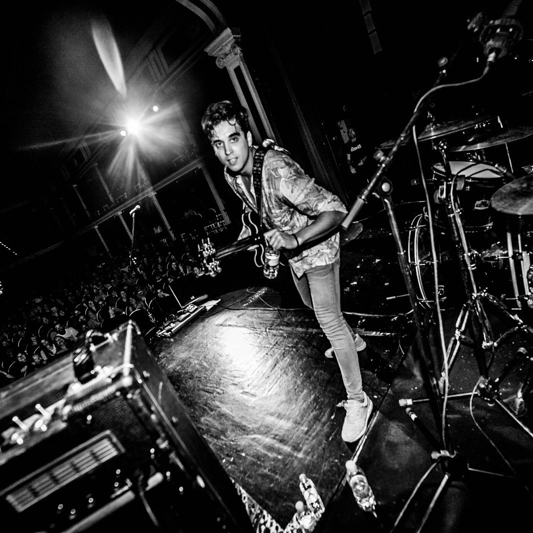 Que tal vuestros regalos Reyes y Reinas 🐫🐫🐫 Habéis sido buenxs? 🎁 Nosotros ya hemos tenido lo nuestro con <a href="/ActualFestival/">Actual Festival</a> 💣

Este próximo sábado 12 podéis hacer un REGALAZO tremendo viniendo a disfrutar del BombarFest y apoyando una causa benéfica.

fanmusicfest.com/content/bombar…