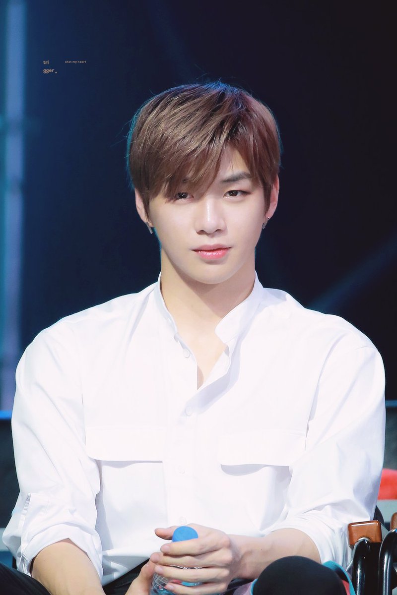 trigger_1210's tweet photo. 190106 도톰한게,,입술까지 예뽀,,,☺️  #강다니엘 https://t.co/5I9jnwDFFe