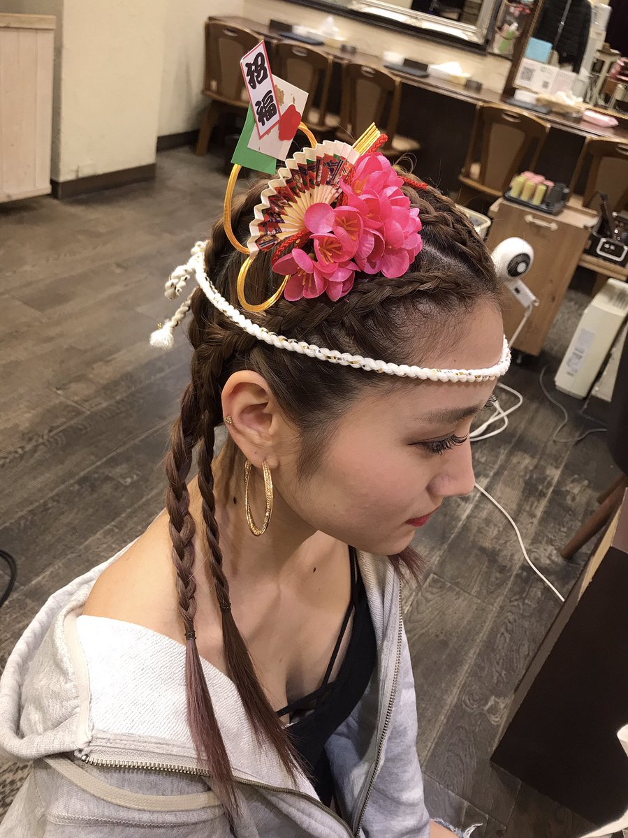 Twitter पर 心斎橋 ミナミ セットサロンエース 新春お正月アクセ ボクサーブレイズ セットサロン セットサロン大阪 ヘアセット ヘアアレンジ ヘアスタイル ヘアメイク ヘアメイクサロン セット師 編み込み ボクサーブレイズ ライブヘア ライブヘアメ