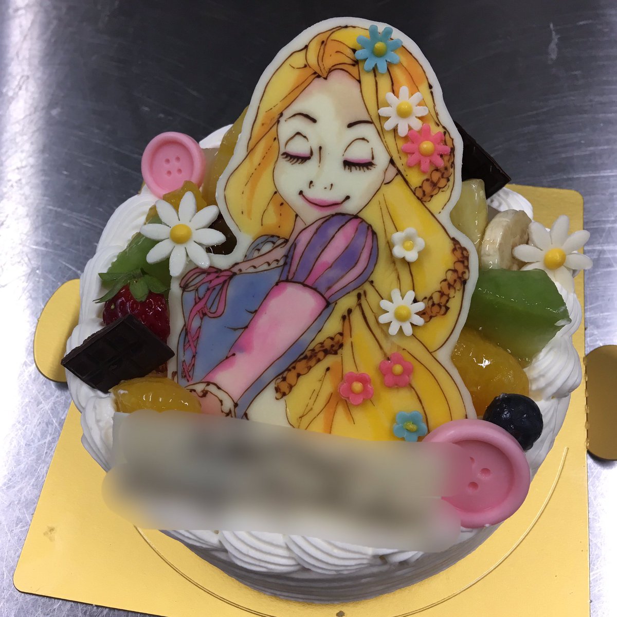 菓子工房シュクルリ Na Tviteru 本日の特注ケーキ ラプンツェルイラストケーキ お花の髪飾りは立体で