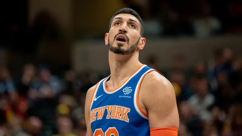 Deadspin's tweet photo. Enes Kanter will not travel with the Knicks to London because Turkish spies might kill him: https://t.co/69Kde2xuAY https://t.co/6FlVAg51QM