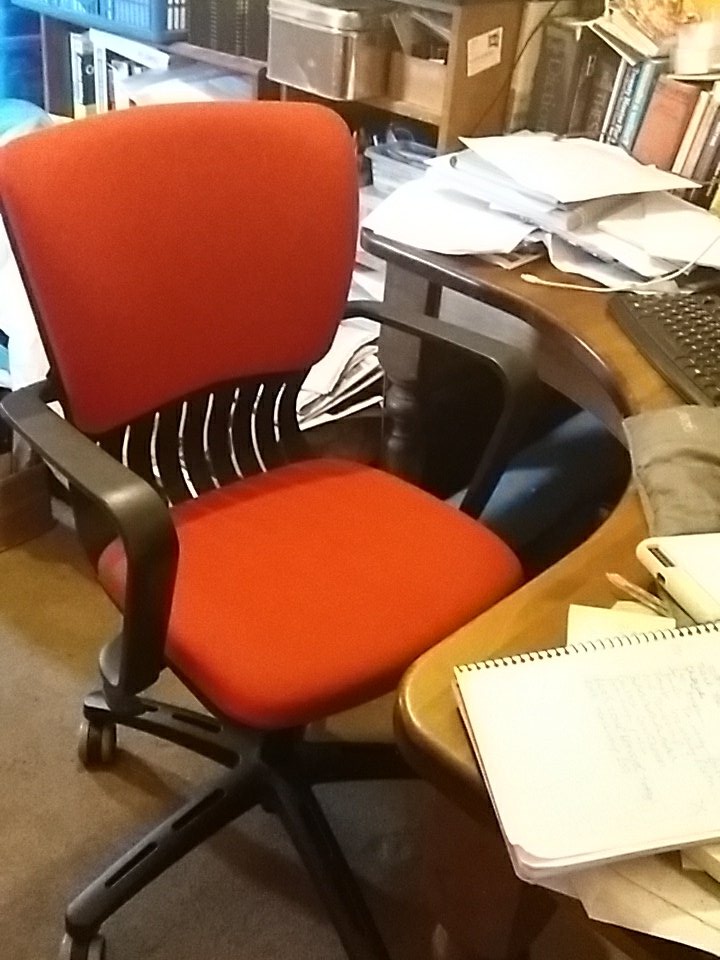 JenniKeer's tweet photo. *Almost* as excited about bargain £5 swively chair as I am about #publicationday.
#writer #amediting #writersbottom #words #WritingCommunity #romance #TheHopesandDreamsofLucyBaker
Out Thursday!!!!! https://t.co/M2NSwi0OEk