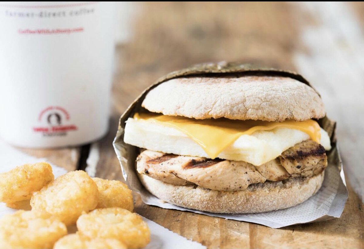 CFALakeParkGa's tweet photo. Start your new morning healthy routine with our delicious Egg White Grill only 300 CALORIES.     7G FAT &amp; 25G PROTEIN
 1G FIBER #healthyfood #chickfilalakepark #healthybreakfast https://t.co/H0WnqARbAM