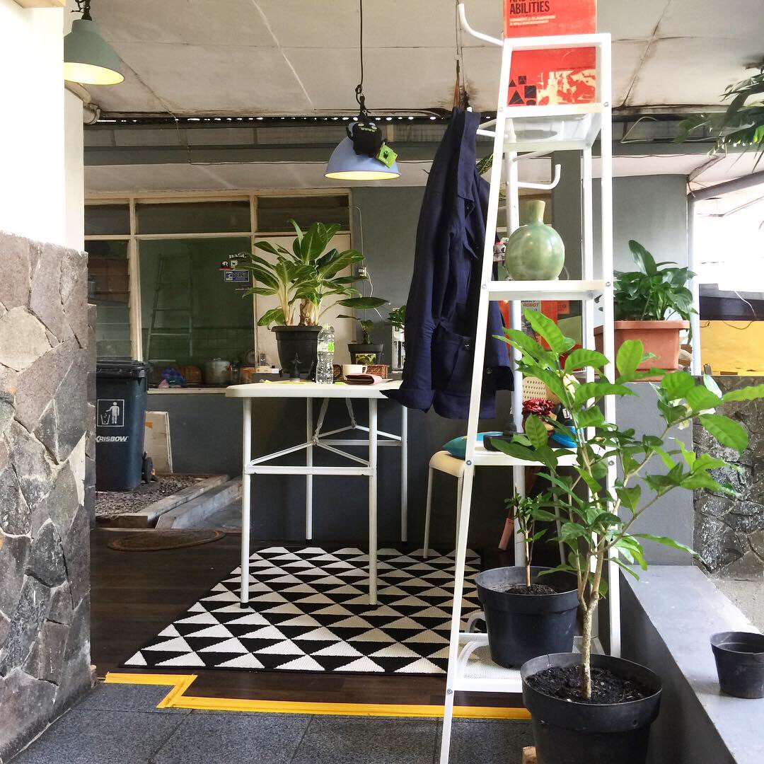 thelouhouse's tweet photo. Working Station for Our Host 
#airbnb 
#airbnbhost
#airbnbcohost https://t.co/OOVQJJQQOq