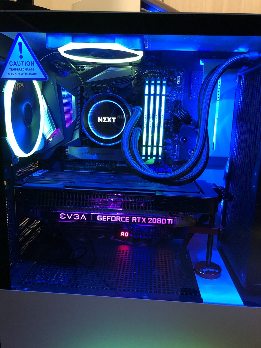 くにまる やっとグラボの配線横だしじゃ無くて 後ろ出しのアダプタ届いた グラボ Rtx80ti Evga Nzxt Hyperx くにまる やっとグラボの配線横だしじゃ無くて 後ろ出しのアダプタ届いた グラボ Rtx80ti Evga Nzxt Hyperx