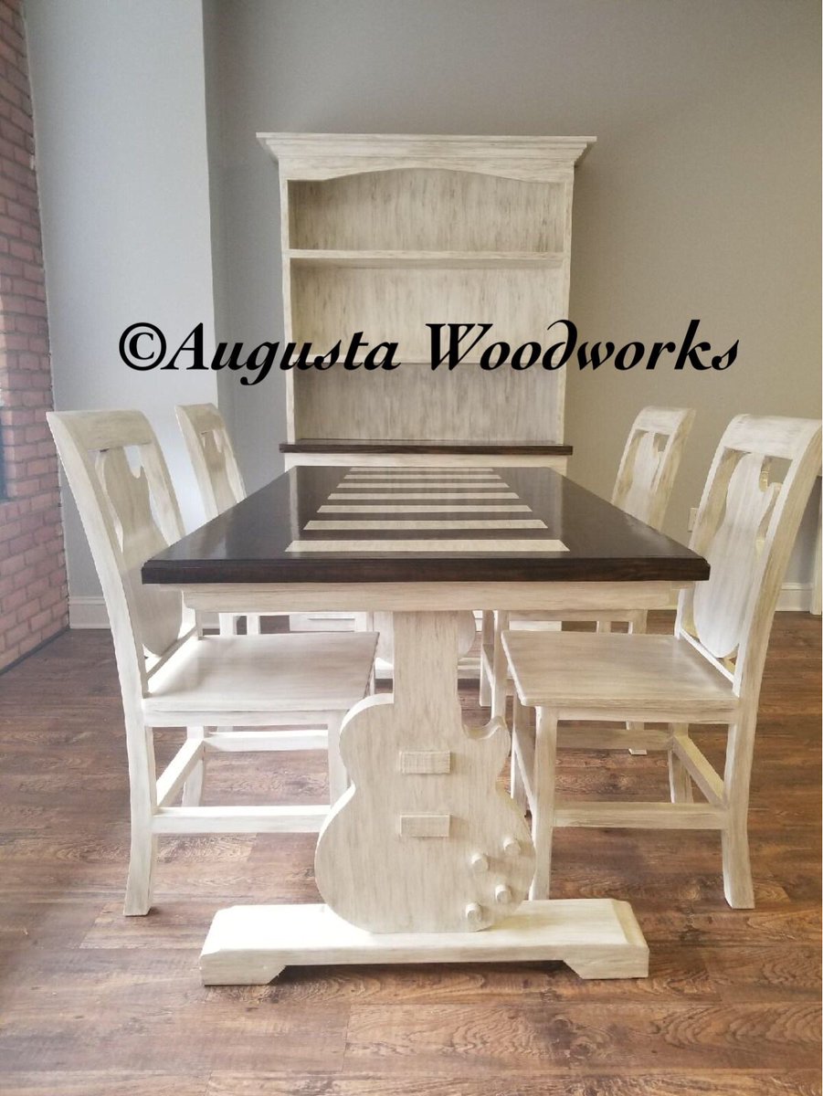 AugustaWW4015's tweet photo. The worlds only Gibson Les Paul Guitar Table Set #gibsonguitar #guitarplayer https://t.co/ZAgrCLM5OK