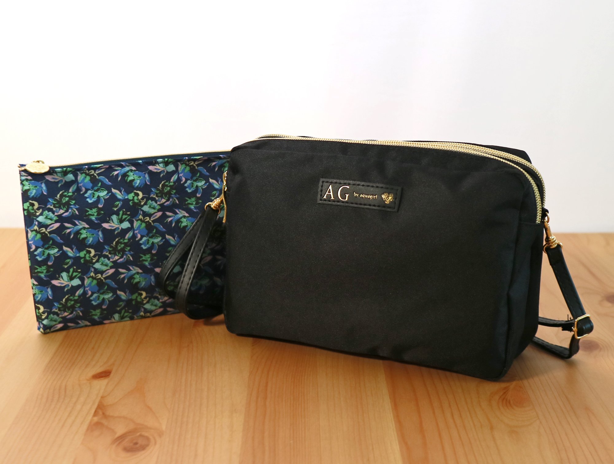 雑誌付録ダイアリー Steady 2月号の付録 Ag バイ アクアガール特製 Happy おでかけセットを開封 ダブルジップタイプの便利なバッグは ストラップを外せばポーチに 雑誌付録紹介ブログ T Co Zgfhlmxmco Steady ステディ 雑誌付録 付録