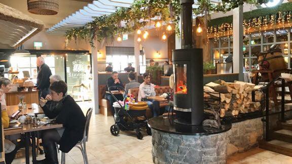 VisitLisburn's tweet image. No Monday Blues here! Head to @AshvaleFarmShop for a tasty lunch by the fire or some Afternoon Tea. Perfect Monday.
#localfarmshop #tearooms #perfectmonday #relax