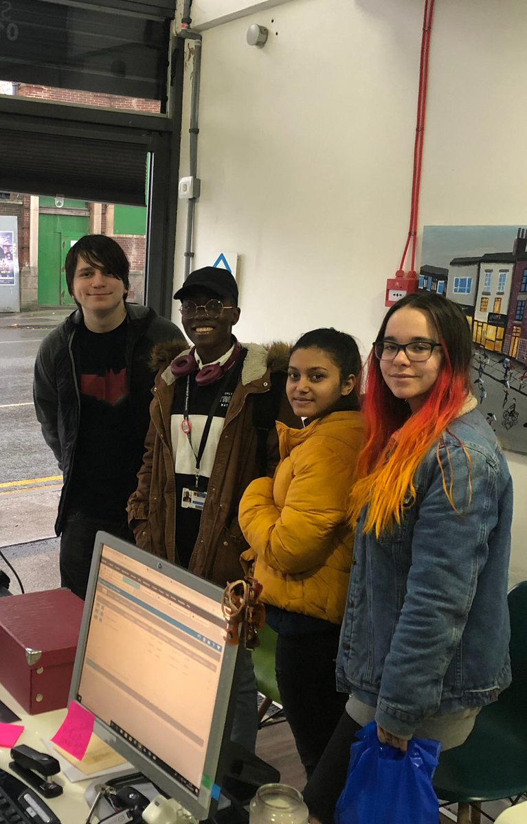 campuscribs214's tweet photo. Our 1st Student Group of 2019 reserving a 4 Bed House Share with us today from @BoltonUni #bolton #students #hmo #UniAsItShouldBe https://t.co/g2LlgeIXnv