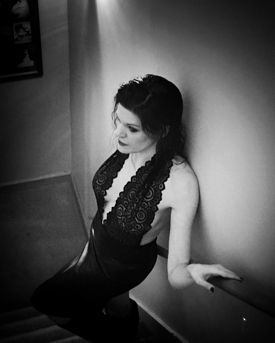 Another shot <a href="/nawamizu/">Mizu</a> took in VT. #wethair #leather #lace #mistress