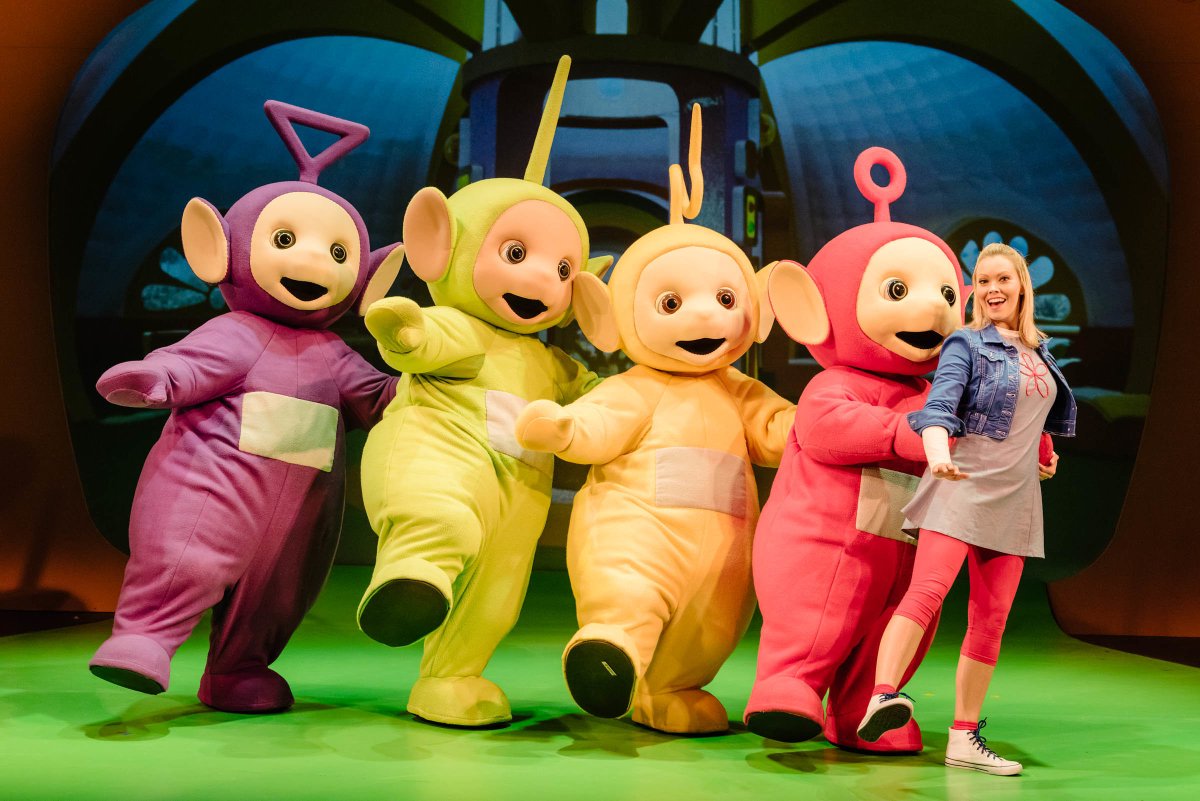 Limelight_Group's tweet photo. Our @LiveTeletubbies and @PeppaPigLive companies both had their final performances yesterday. A huge thank you to our brilliant teams both on and off stage! #TeletubbiesLive #PeppaPigsAdventure #FinalBows https://t.co/Opic9aDW3P