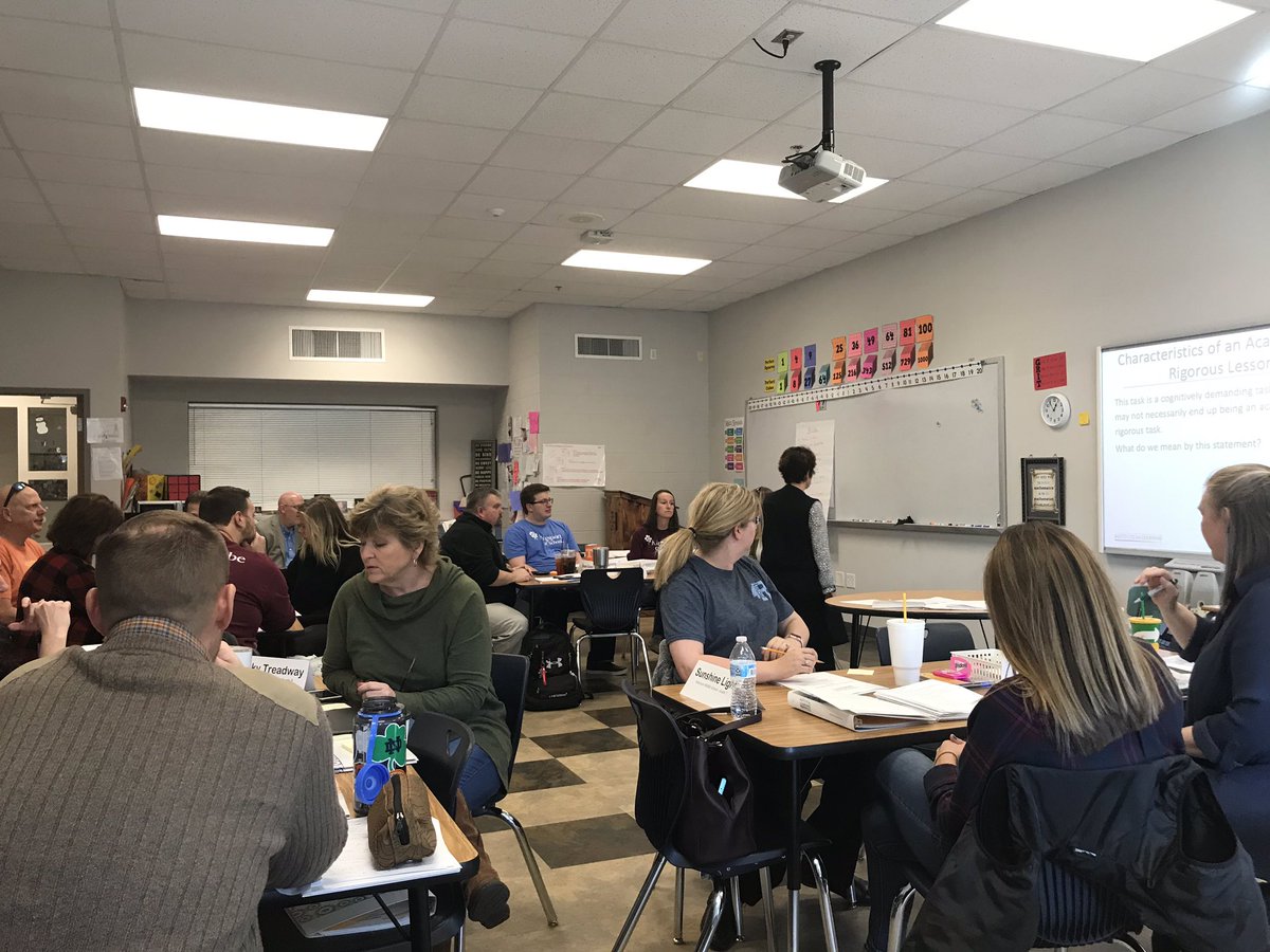 CinnamonDr's tweet photo. @KCS_District 6-8 Math teachers are learning together with @IFL_Pitt facilitated professional learning https://t.co/G5fCGrDcnh