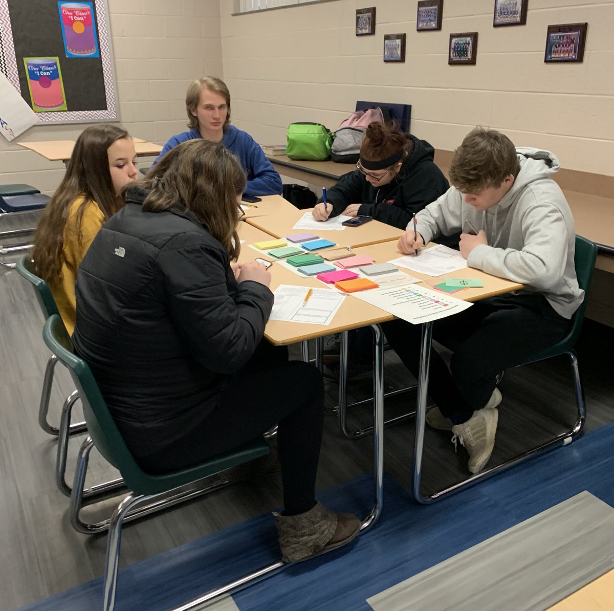 SouperScoop's tweet photo. We played “Baby That’s Life” today in health class. Students were able to see how expensive having a baby can be! #LFLeads #lfhealth #makehealthychoices https://t.co/s5FQ7seOS6