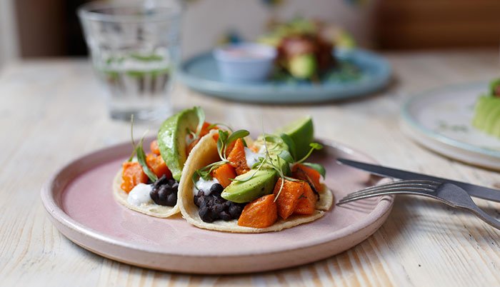 LondonPlanner's tweet photo. Read our new review of #Avobar restaurant in #CoventGarden – can you guess what's on the menu here?! https://t.co/A0mhu4a2gM 🥑🥑🥑 #london #londontourist #londondining #avocados https://t.co/RTSO5ZlLC2