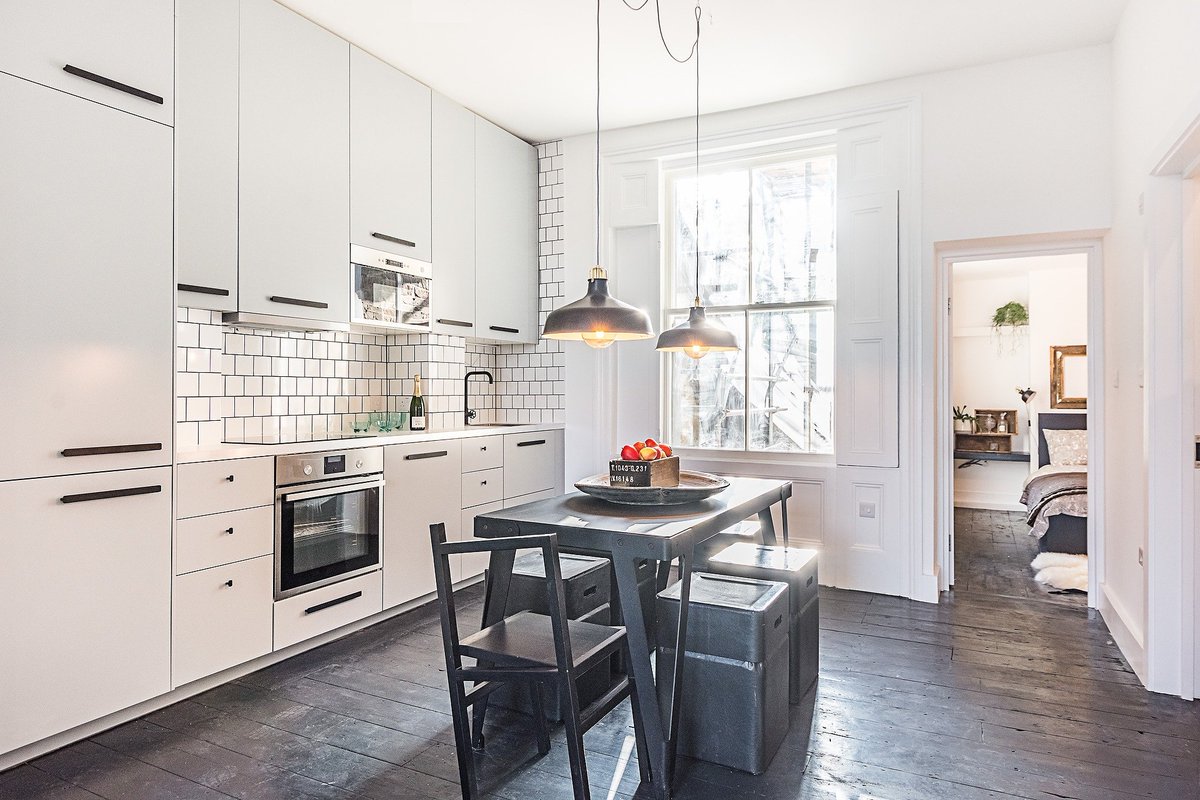 Hamptons Research tweet media