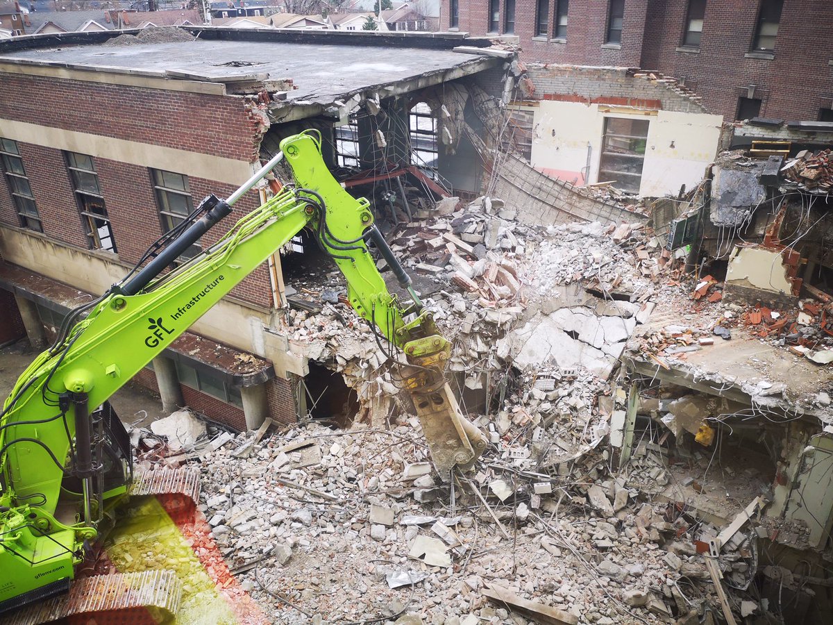 MGHToronto's tweet photo. Remarkable progress is underway on our campus as we say goodbye to our E-wing and admitting entrance off Sammon Avenue. https://t.co/2EDjXiSLG3