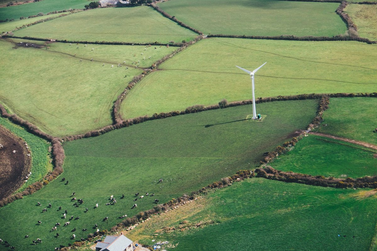 stateofgreendk's tweet photo. If you are wondering how the green #energy transition is coming along in Europe's largest countries, check out this short 2018 overview for 🇩🇪🇬🇧🇫🇷#greenrecords https://t.co/zAsEyYhAZL https://t.co/jMhvsm1T2v