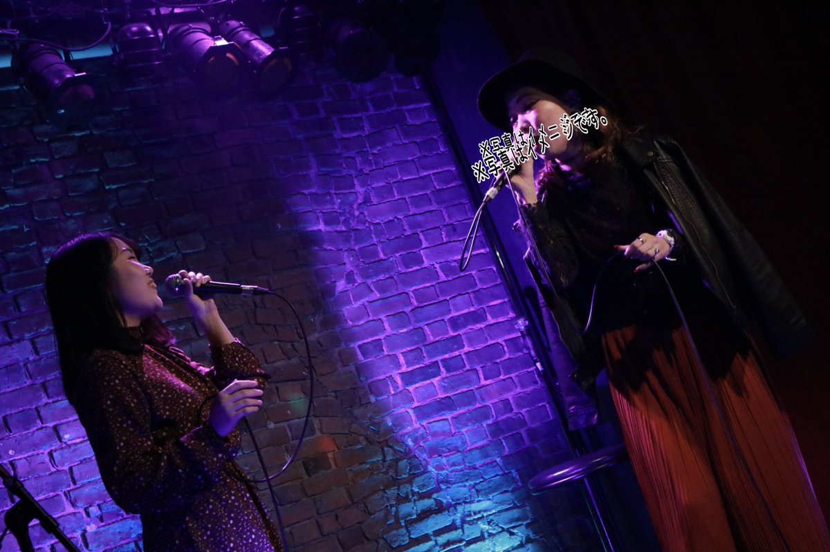 NMNLReira's tweet photo. 2019.1.6
NYSL2019 【Gerbera】
at 新宿御苑ROSSO

Set List③

❁Collabo❁

獣ゆく細道(w/nonzzz)
クイーンオブハート(w/aiseg)
ストーカーの唄～三丁目、貴方の家～
(w/aiseg,nonzzz,nobu)

Photo : Яui(@Rui_chocomint )

#華誕2019 
#ありがとうございました
#thxforall https://t.co/FrWAV9vVGw