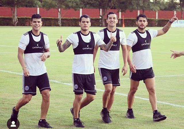 10NestorCamacho tweet picture