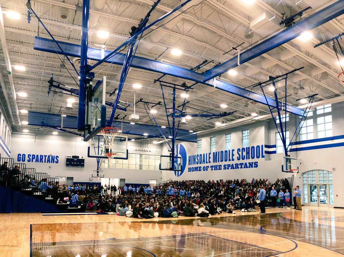 JamieLavig's tweet photo. First day at the new, $53 million Hinsdale Middle School. 🌠 #d181proud https://t.co/UTObNoFrrT