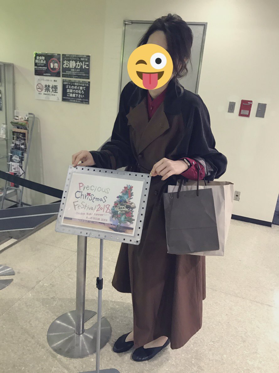 r02215080's tweet photo. とても今更ですが、、、
Merry Christmas!!!←

去年は、#PCF2018 に行ってきました❤︎
とってもとっても楽しくて、夏のクリスマスを味わえました！
お礼の意も込めて、とってもささやかなプレゼント、ユーカリを添えて♪ https://t.co/gSSnxzmdIv