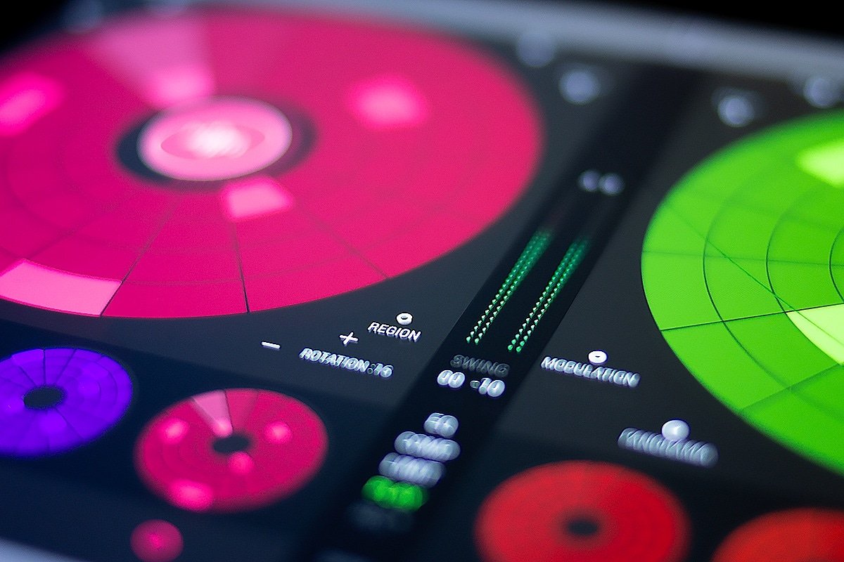 Loopseque's tweet image. #loopseque8 #sequencer #sampler #beatmaker #iosmusic #dj #technoculture #ipadmusician