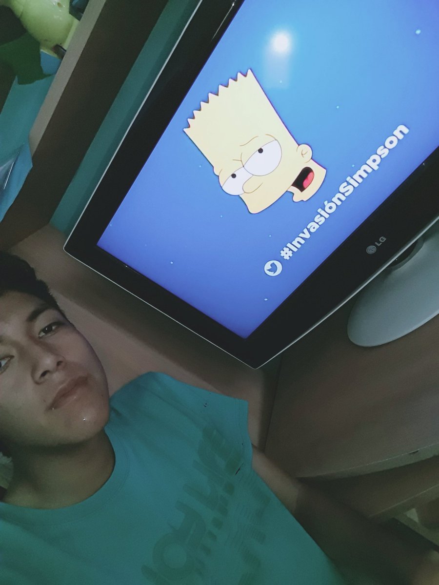SbPol's tweet photo. #invasionsimpson happy por el 27 !!! ☺ https://t.co/NLrjVgpagS