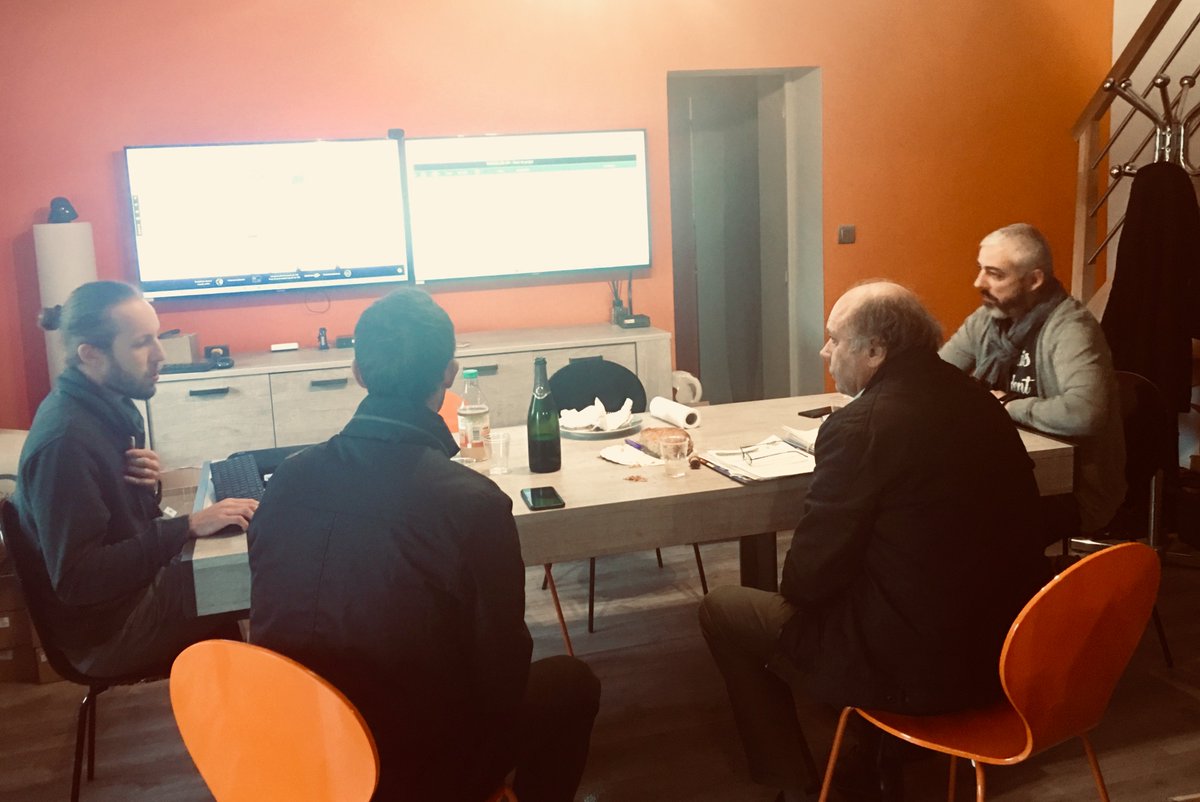 anjouweb's tweet photo. Merci à @ImmobilierEPI pour avoir partagé la galette avec notre équipe d'Anjou Web (Le chef a eu la fève !) au programme : Point sur leur outil de gestion de biens et sur les campagnes d'emailing : eSky #PMS #CRM #Outilgestion #Anjouweb #Epiphanie #eprospection #webmarketing https://t.co/bHWyp6plbk
