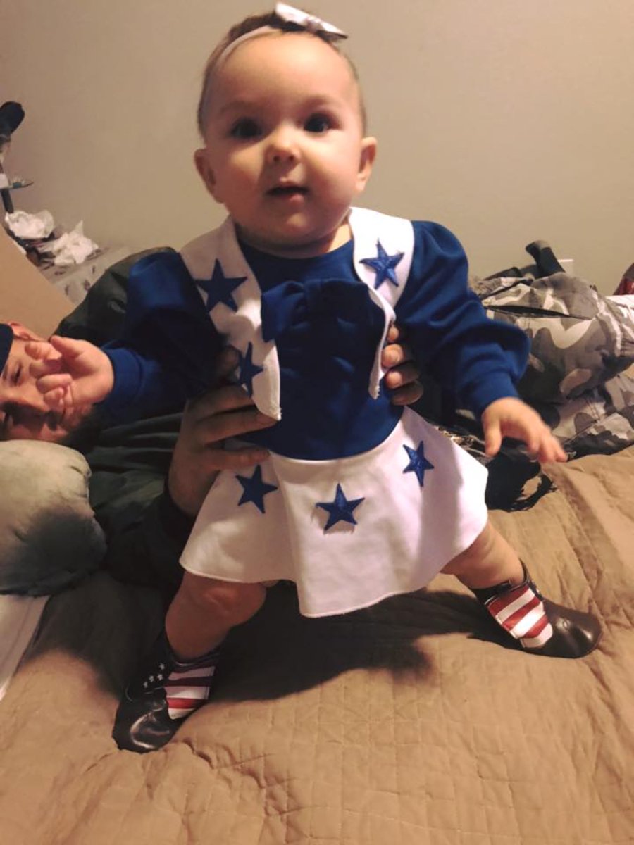 DebbieRumsey1's tweet photo. #CowboysNation #TinyCheerleader https://t.co/fn8Icqqi2m